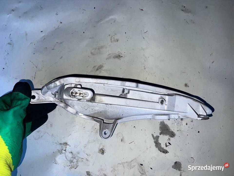 Lampa tył prawa Piaggio Beverly 400 hpe 22r Ostrów Wielkopolski