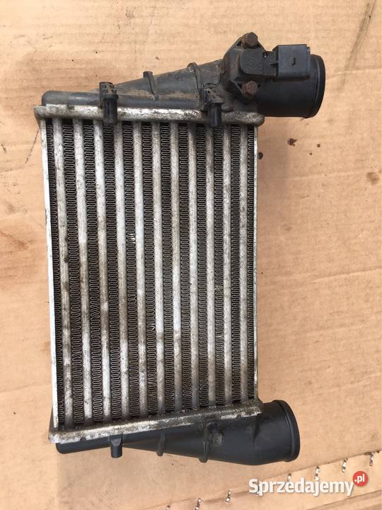 Intercooler Passat B5 Audi A4 18T 058145805B Pozostałe Części