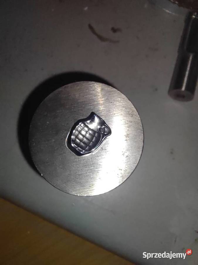 PRASA DO TABLETEK PIGUŁ SERCE GRANAT MINIONKI pomorskie Czechy
