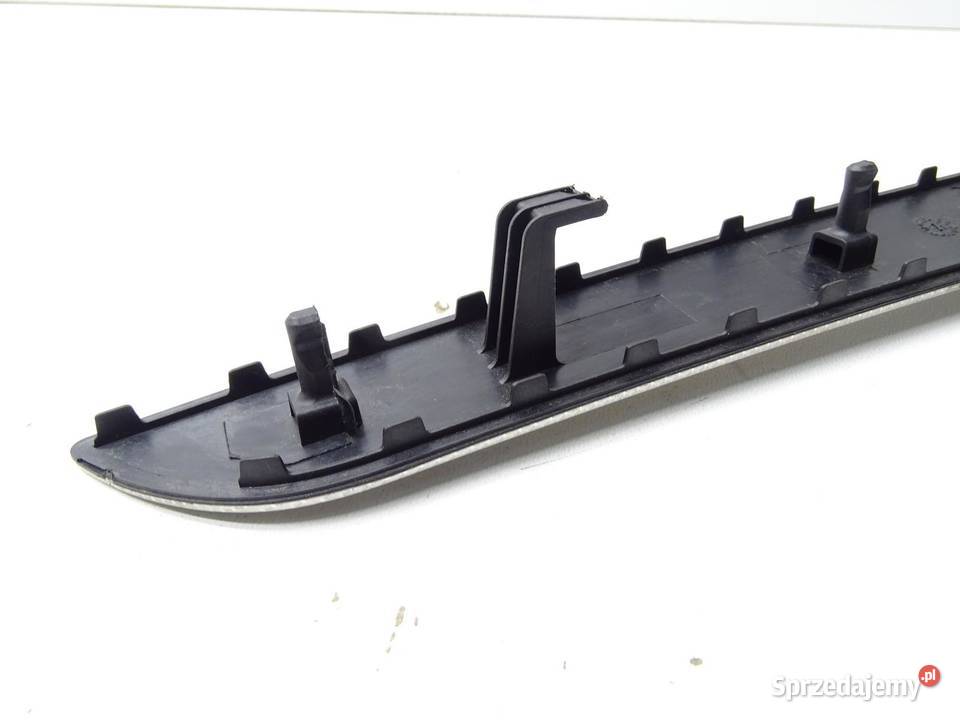 LISTWA DRZWI PRAWY PRZÓD PRAWA PRZEDNIA osobowe