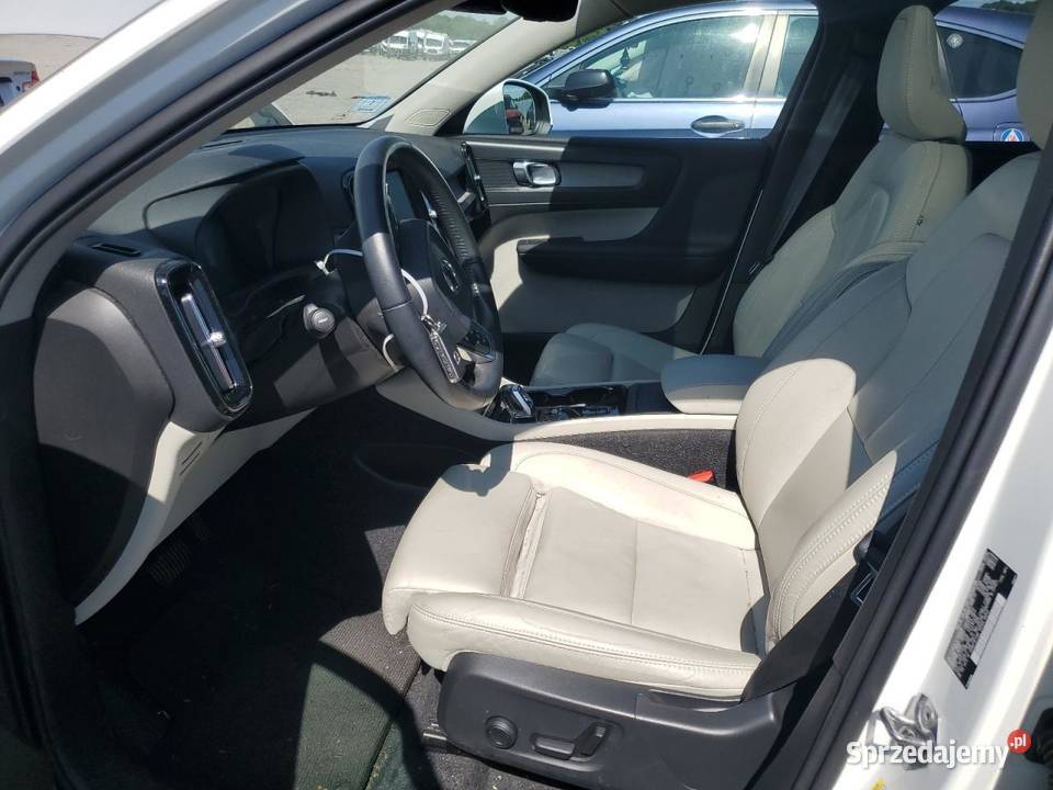 2020 VOLVO XC40 T5 INSCRIPTION