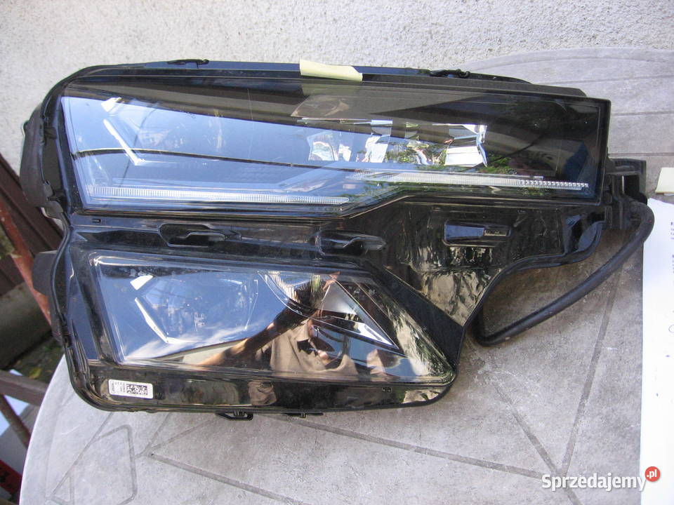 Reflektor prawy Skoda Karoq Lift full led 57B prawe Warszawa