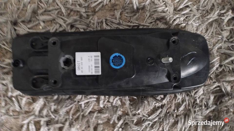 265500292R obudowa lampy tył Master III Wadowice