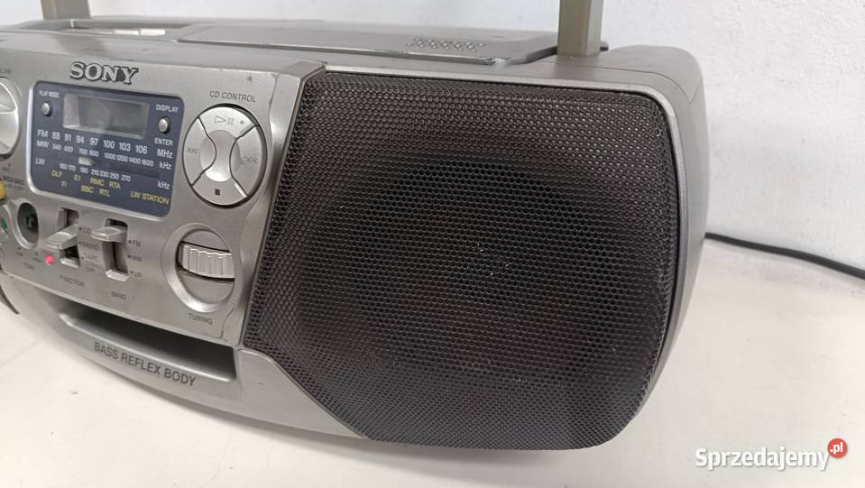 Radiomagnetofon przenośny z CD SONY CFDV27L Radioodtwarzacze
