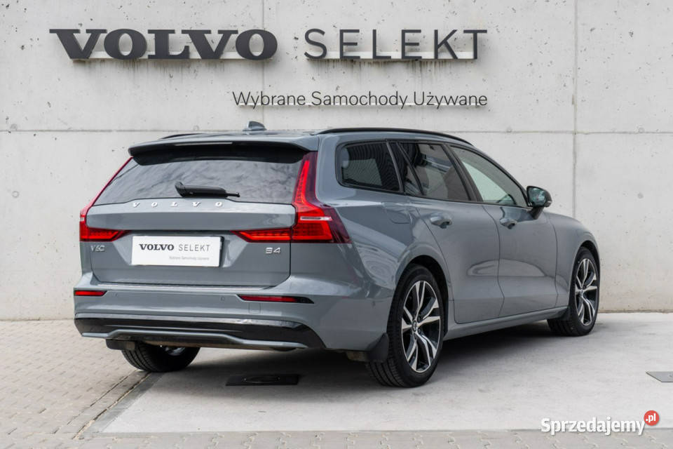 Volvo V60 Volvo V60 B4 D Plus Dark 197 FV23 II Zarejestrowany w Polsce