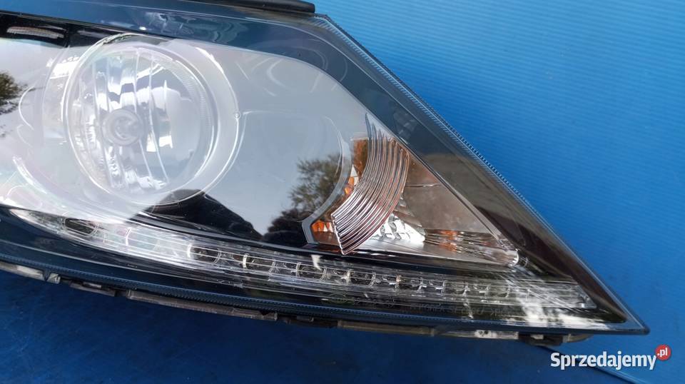 LAMPA PRAWY PRZÓD EU XENON LED KIA SPORTAGE III Nowy Tomyśl