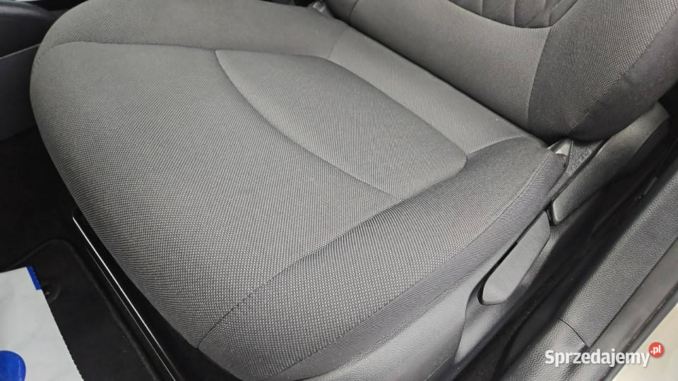 Toyota Corolla 15 Comfort Z Polskiego Salonu isofix Warszawa sprzedam