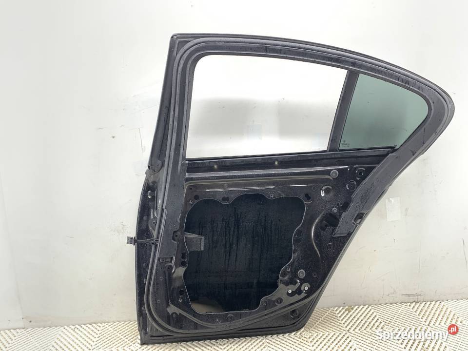 DRZWI PRAWY TYŁ 668 BMW G30 SedanLimuzyna
