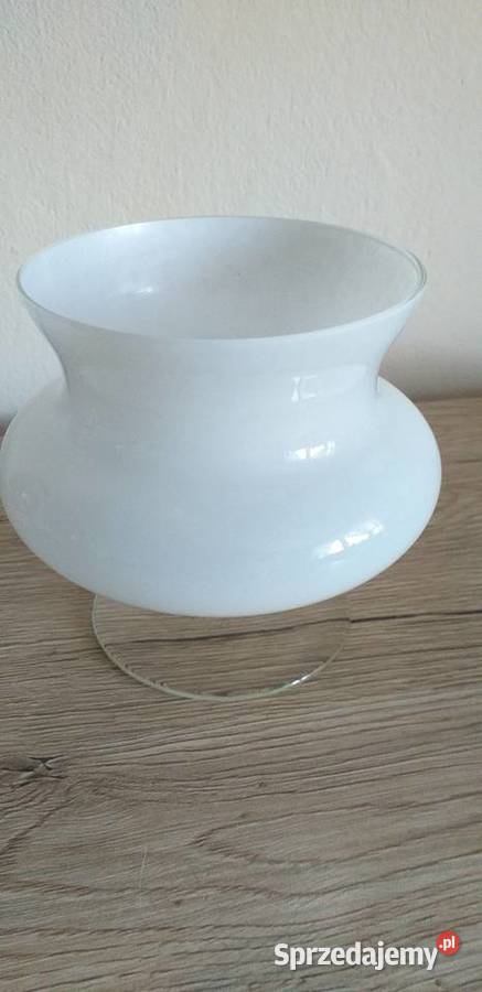 Pucharek z prl Porcelana i szkło Przedbórz