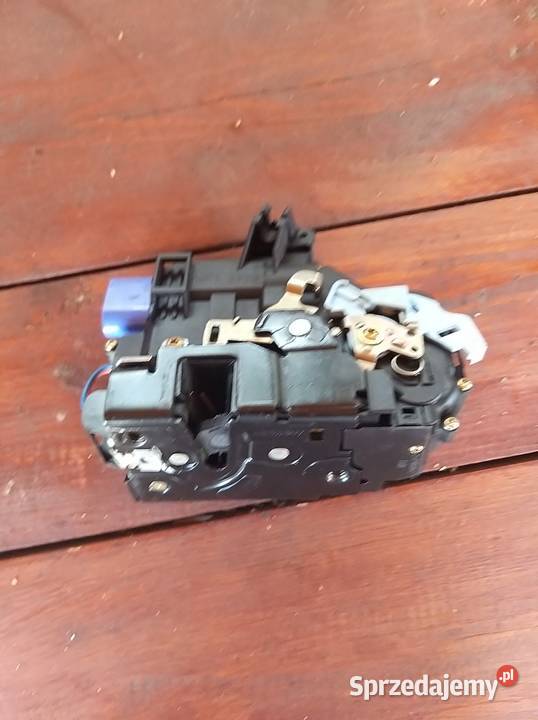 Zamek drzwi przód prawy 3d1837016 Vw Seat Karoseria Katowice sprzedam