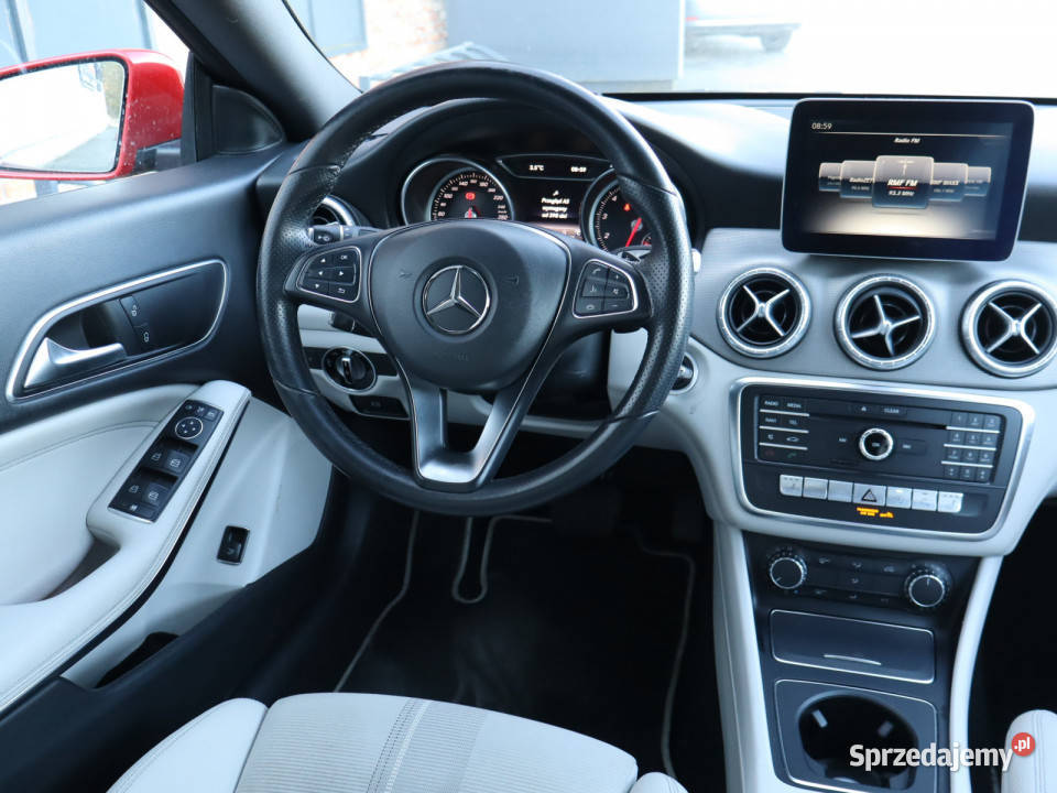 Mercedes CLA 200 asystent parkowania mazowieckie sprzedam