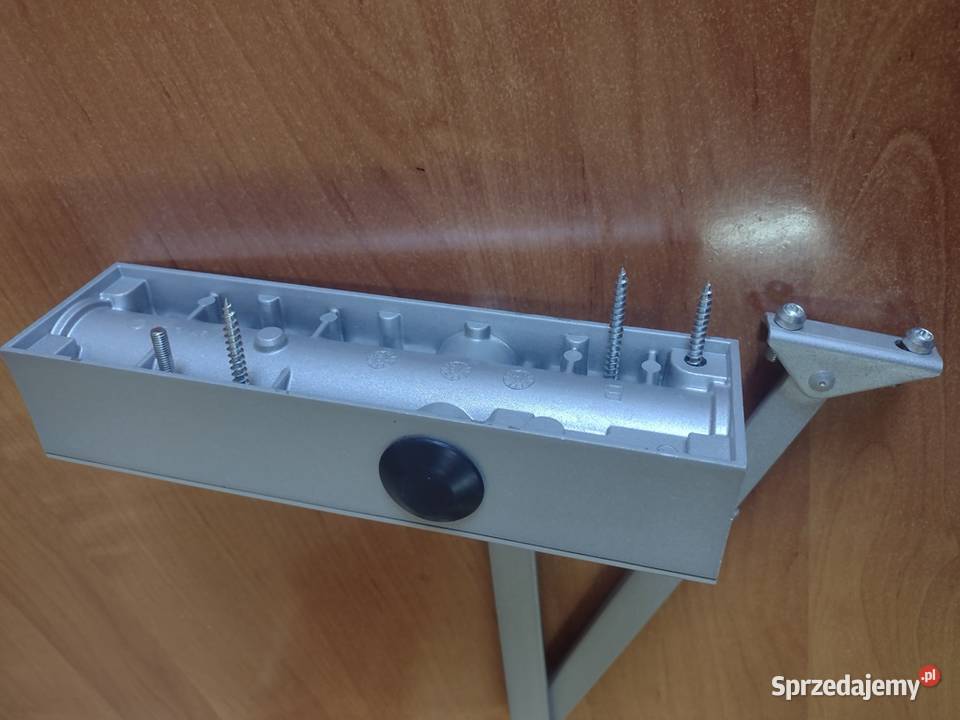 Samozamykacz TS 2000 V GEZE z ramieniem standard Stargard
