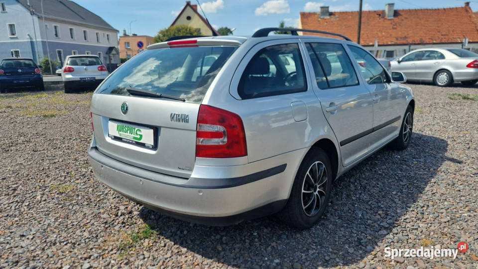 koda Octavia 135 Octavia II 16 Benzyna Klima ASR (kontrola trakcji) opolskie Głogówek