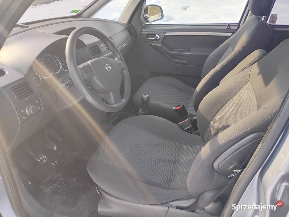 OPEL MERIVA 13 CDTI 2007 srebrny Lublin