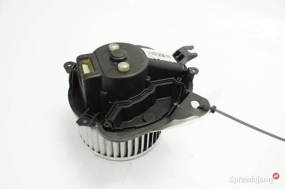 WENTYLATOR KABINOWY OPEL CORSA D 5D31 12 16V Lipno