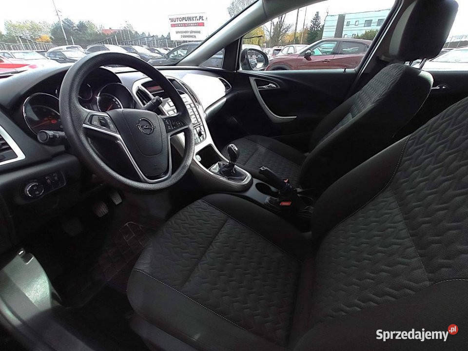 Opel Astra 2013r Salon Polska NISKI PRZEBIEG manualna