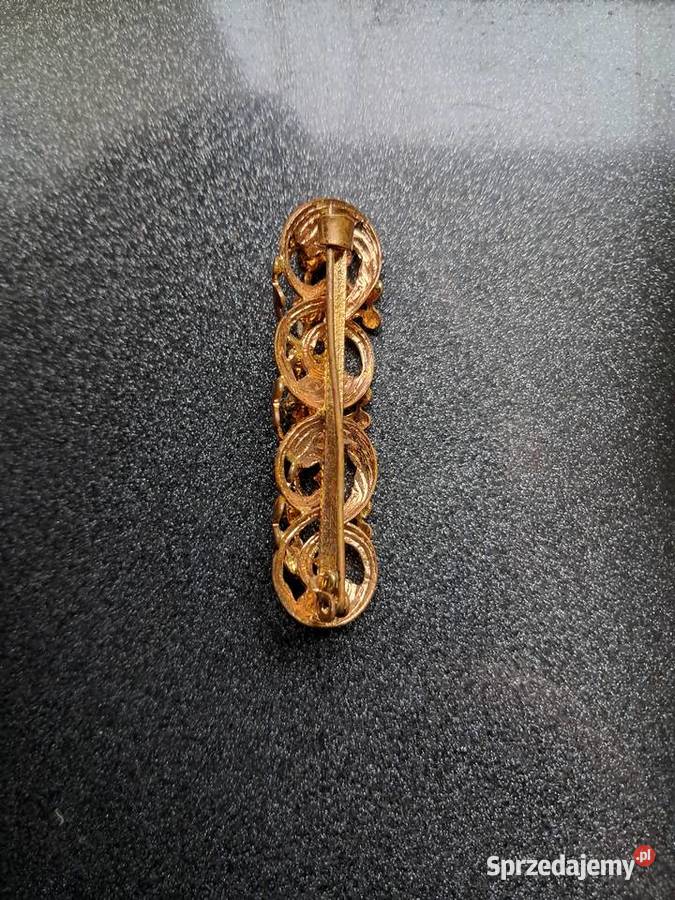 broszka z prlu z 7 cyrkoniami stan długość 5 Sandomierz