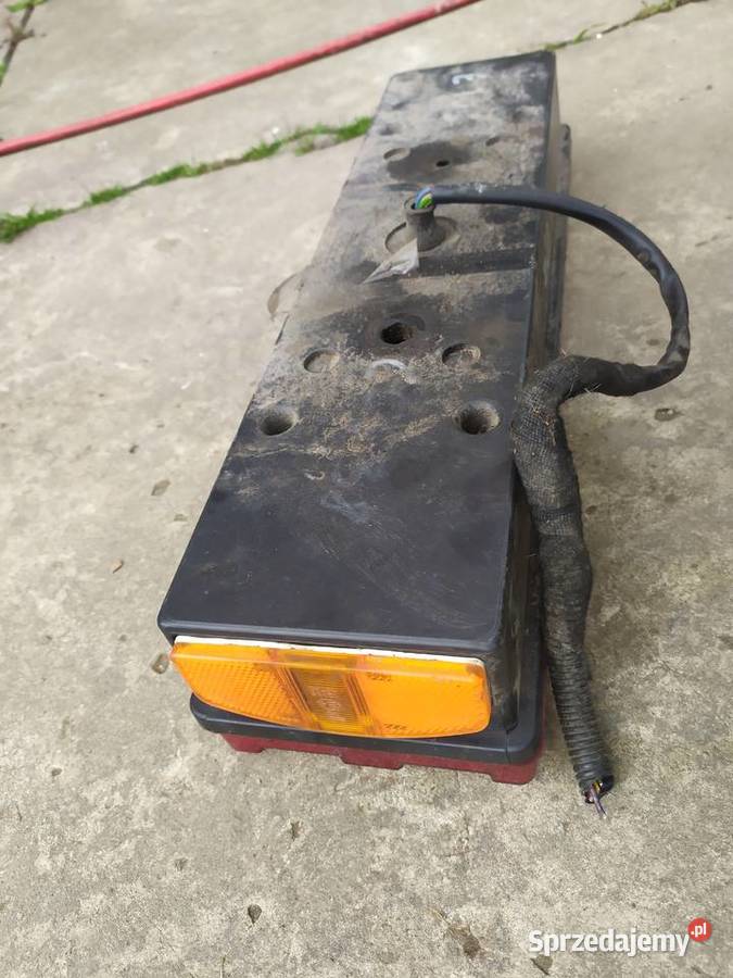 Lampa tylna prawa Atego Mercedes Części samochodowe sprzedam