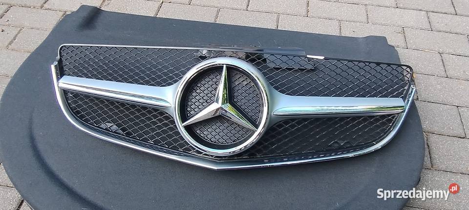 GRILL ATRAPA kratka MercedesBenz przód Długołęka