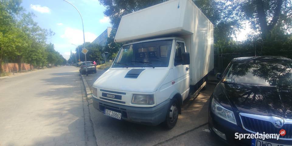 Iveco Daily 4910 z kontenerem i windą DMC 35 5 t 103KM Iveco Dzierżoniów