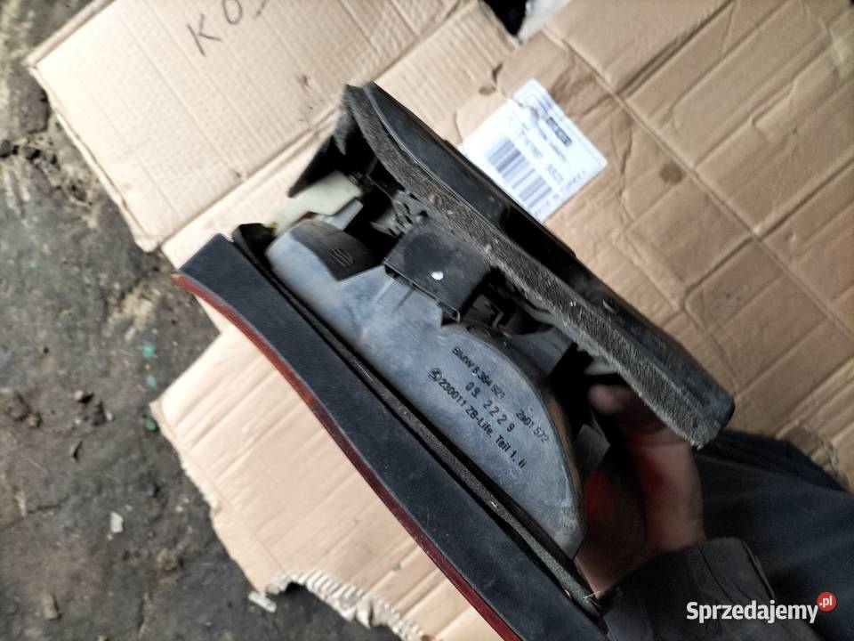 LAMPA TYŁ TYLNA LEWA Bmw 3 e46 lampy tylne lubelskie Kamień-Kolonia
