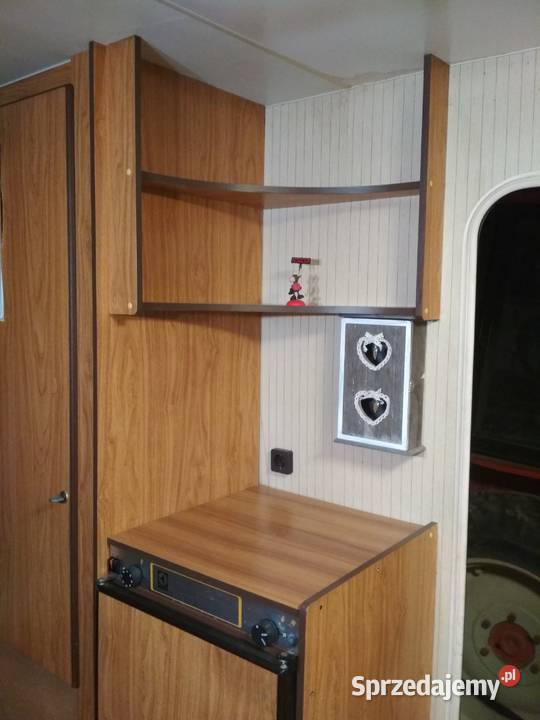 Duża przyczepa kempingowa Knaus na działkę KNAUS