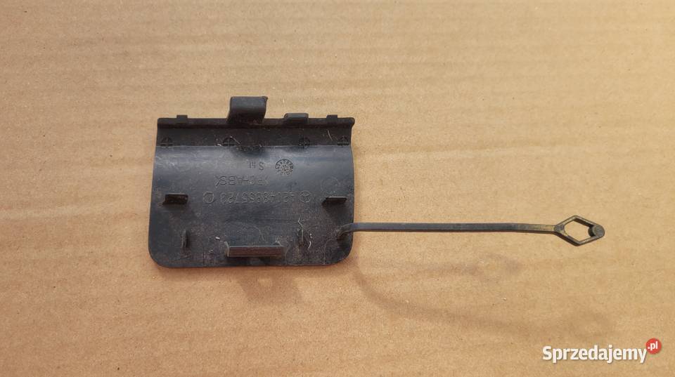 MERCEDES W204 KOMBI LIFT ZAŚLEPKA HAKA TYŁ