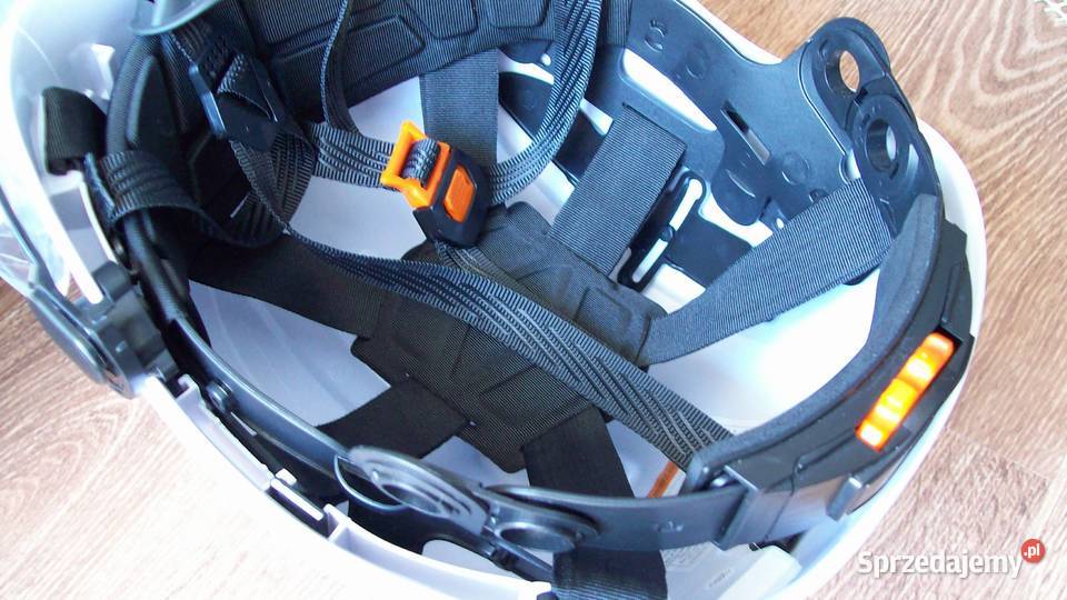 Kask ochronny z akcesoriami