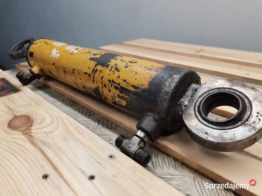 Siłownik poziomowania CAT TH 62 1996r do 1998r wielkopolskie Wilkowo