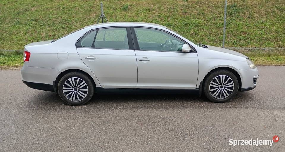 Volkswagen Jetta 16 benzyna FSI 2005 golf passat Brzesko