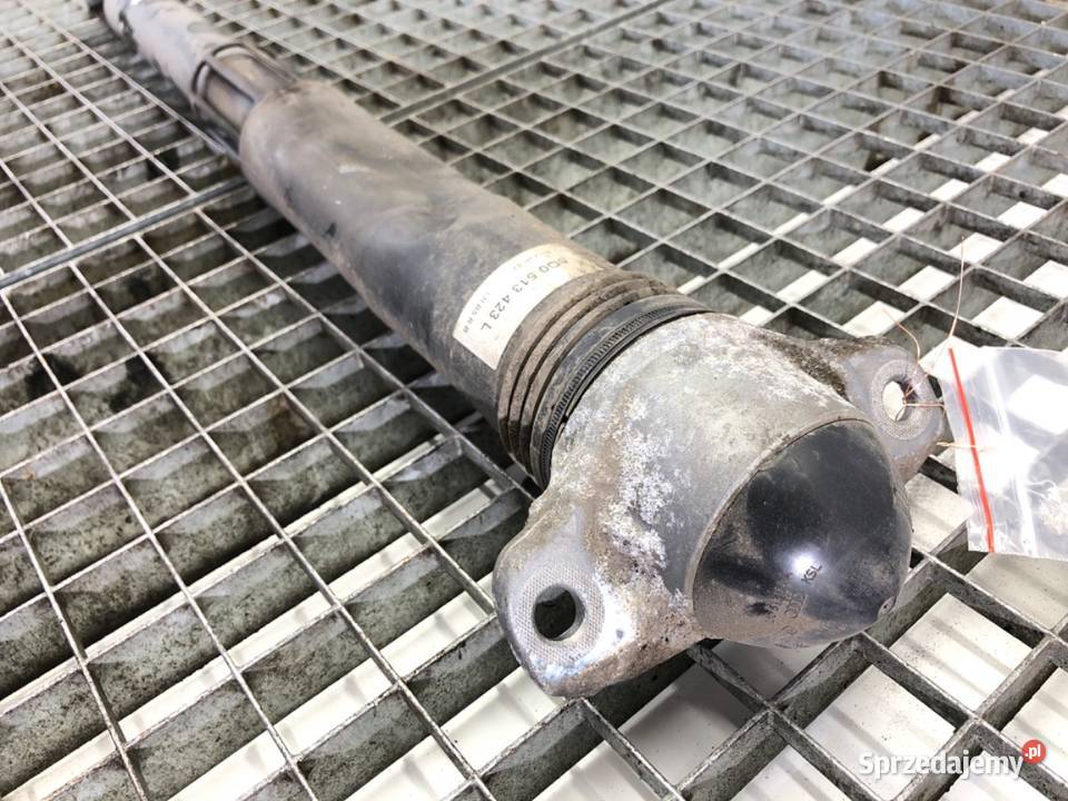 AMORTYZATOR PRAWY TYŁ VW GOLF VIII Kombi