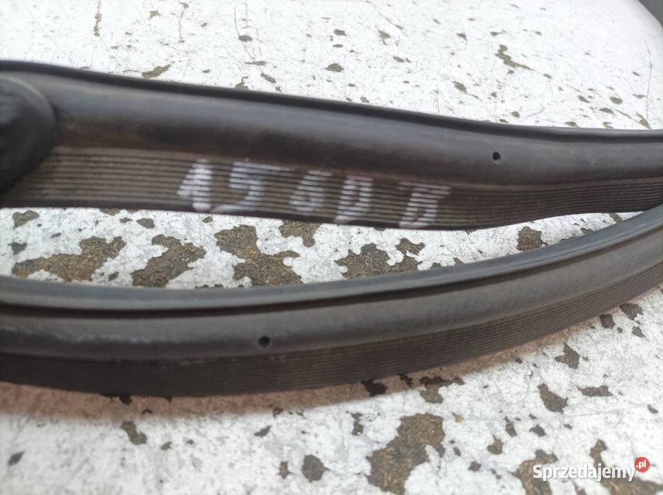 USZCZELKA KLAPY DRZWI TYŁ BAGAŻNIKA KAROSERYJNA sprzedam