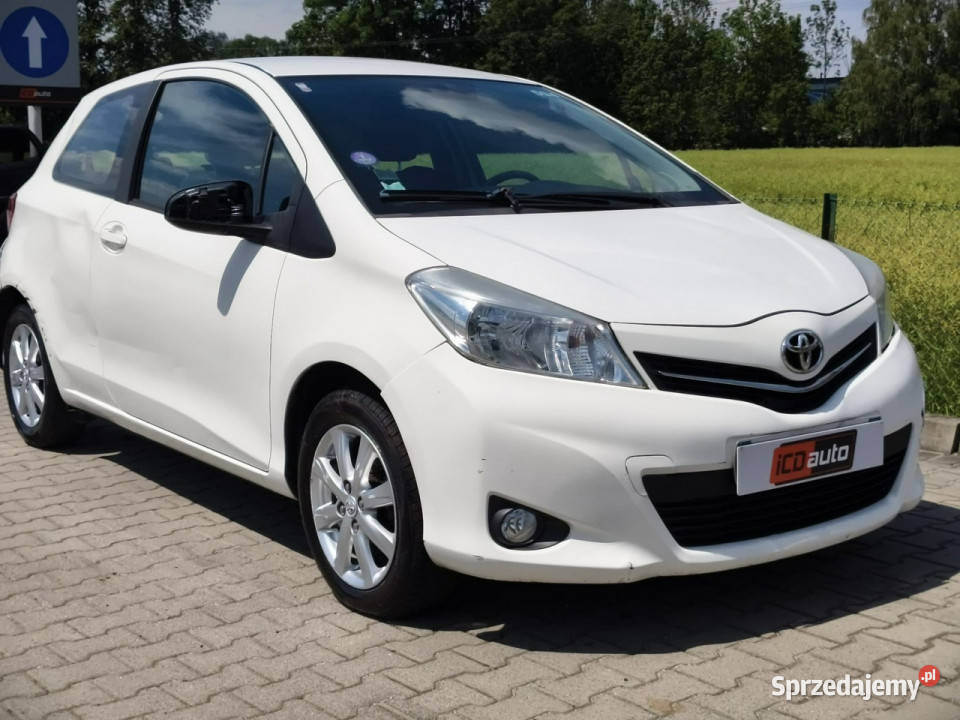Toyota Yaris 10 benzyna 70 PORYSOWANA benzyna małopolskie Kęty