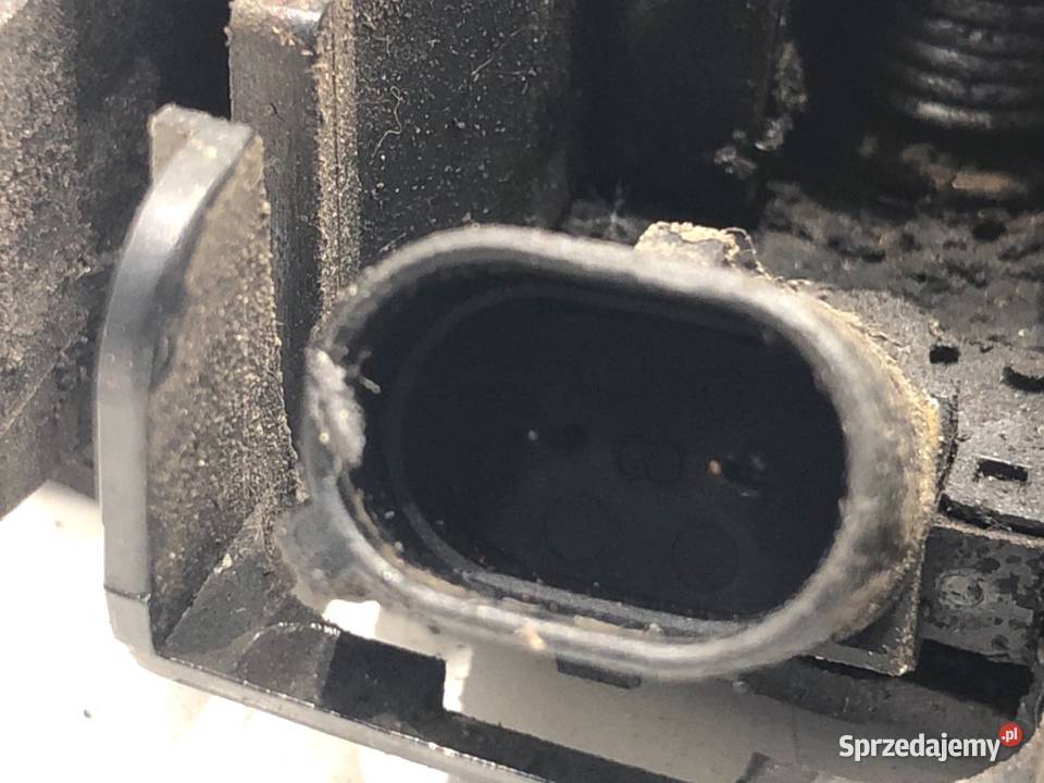 ZAMEK DRZWI LEWY PRZÓD VW GOLF IV Kombi 9906