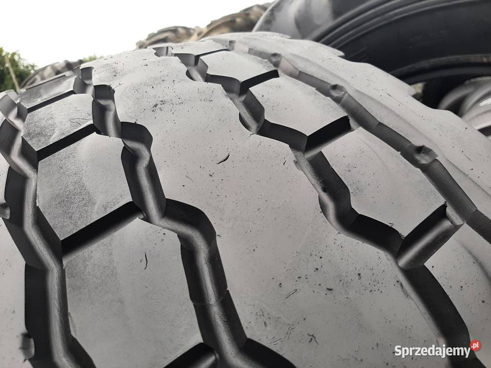 Opona używana przemysłowa 44595R25 BRIDGESTONE 25cale Do maszyn budowlanych Zaścianki sprzedam