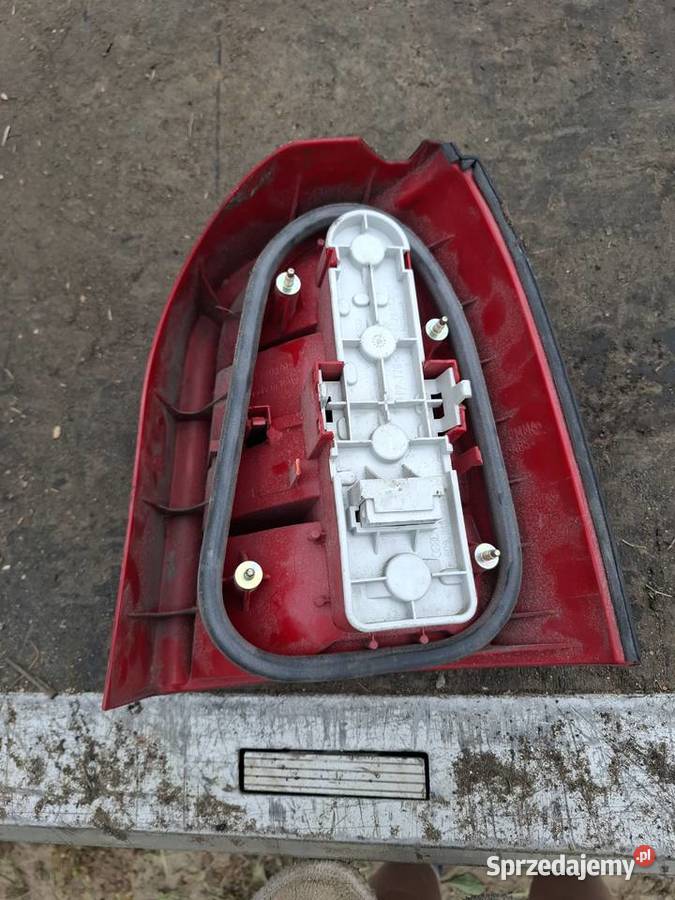 Lampa Lewa Tył Audi A4 B5 Kombi dostawcze Wisznice