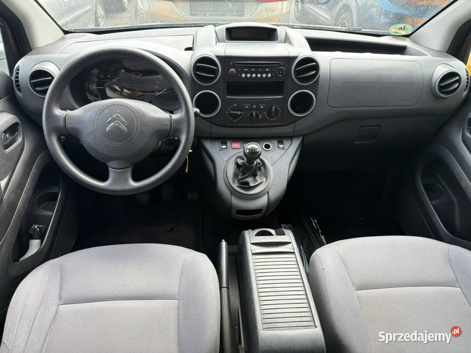 Peugeot Partner 5 osobowy GWARANCJA 16 benzyna VAT marża Warszawa