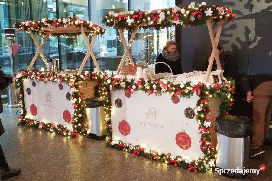 Drewniane stoiska handlowe wystawiennicze