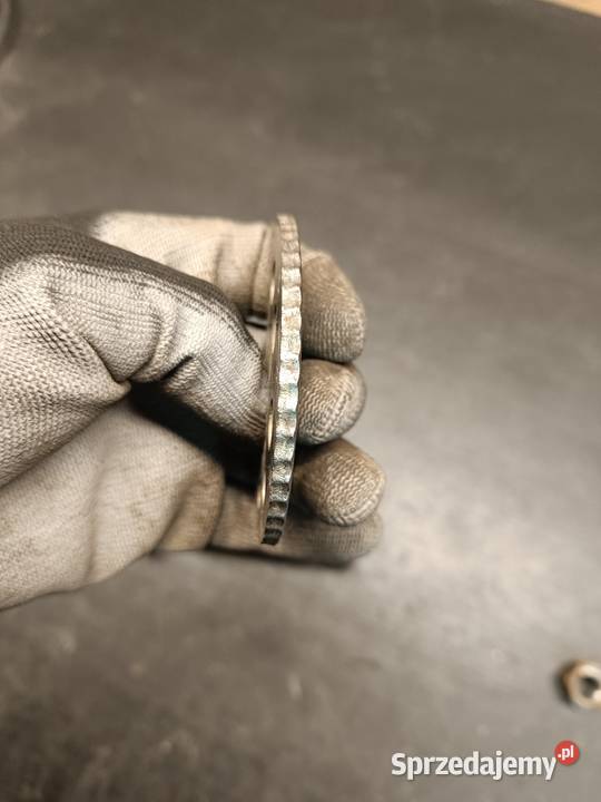 Oś ośka koło tył napinacz dystans koła części małopolskie Gołaczewy sprzedam