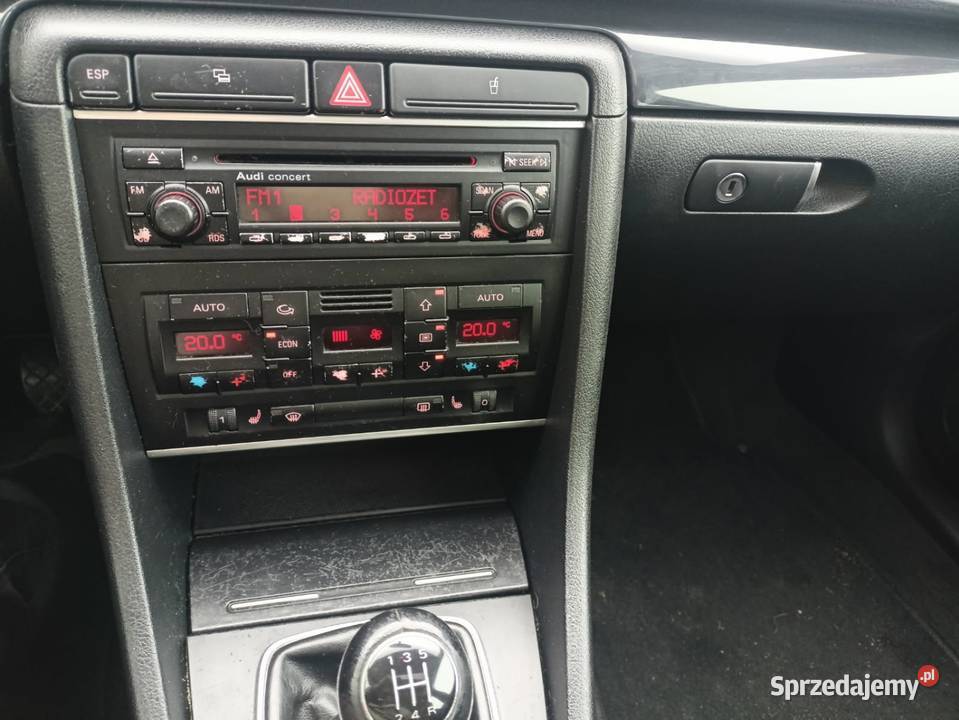 AUDI A4B6 Sedan / Limuzyna