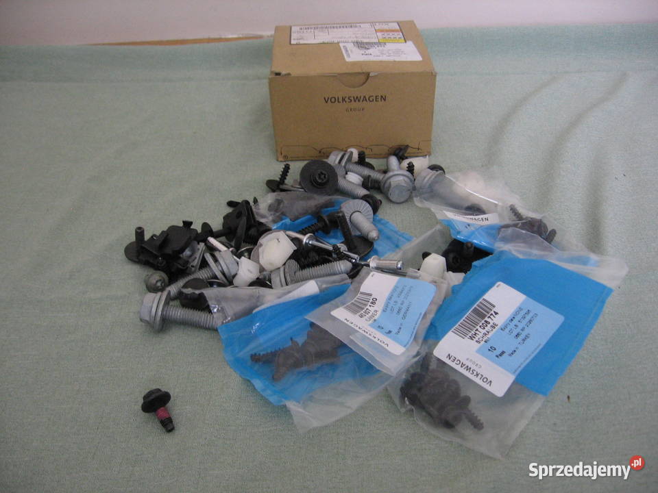 4K0098623 AUDI A6 C8 Zestaw mocujący zderzaka sprzedam
