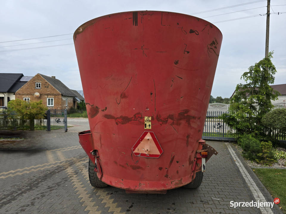 Wóz paszowy TRIOLIET SOLOMIX 1400 SM14 VL2 14 m3