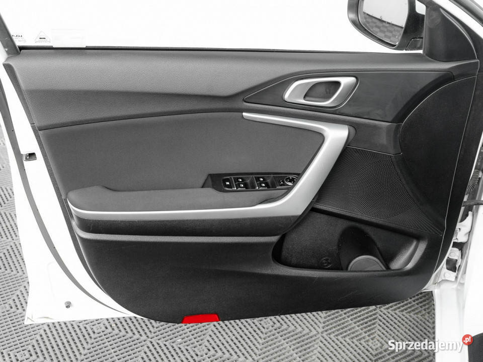 Kia Ceed CT881AJ10 TGDI S Czcof Bluetooth asystent pasa ruchu Pępowo