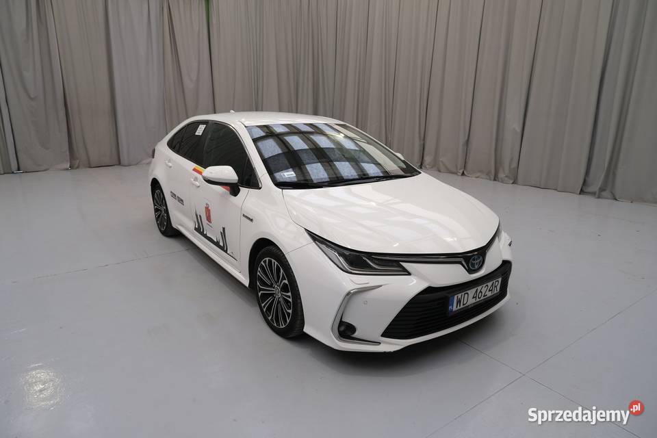 TOYOTA COROLLA 2021 179800 3 98