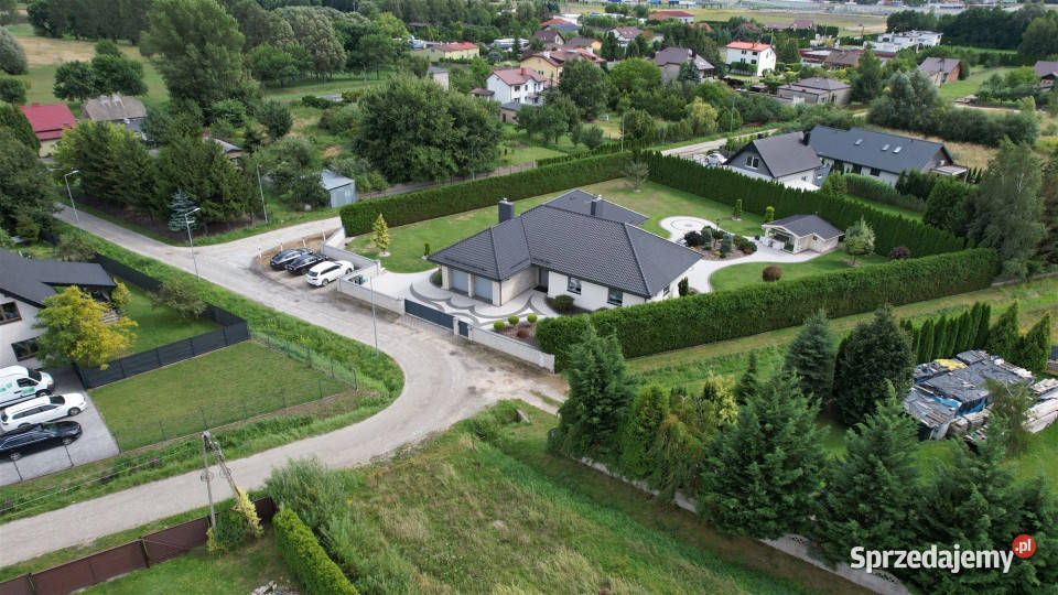 Dom wolnostojący Zduńska Wola 276 metrów 276m2