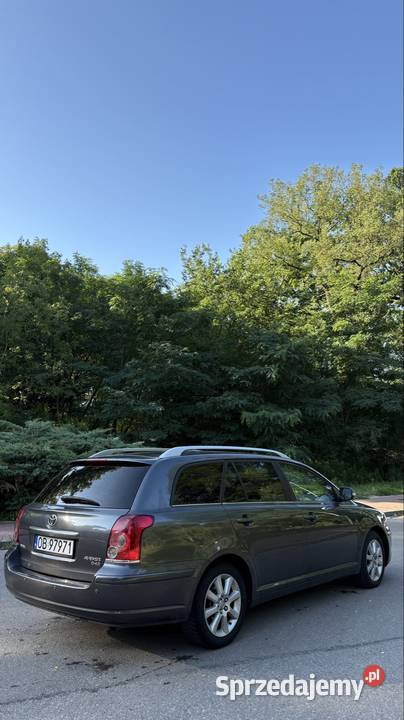 Toyota Avensis D4D 20 diesel 6 biegów gniazdo AUX mazowieckie Warszawa