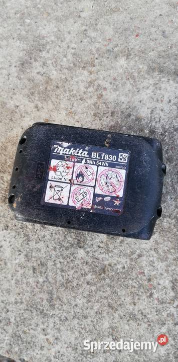 MAKITA 18V 3aH bateria akumulator uszkodzona Poświętne sprzedam