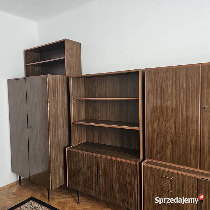 Segment Biblioteka z komodą vintage PRL na małopolskie Oświęcim