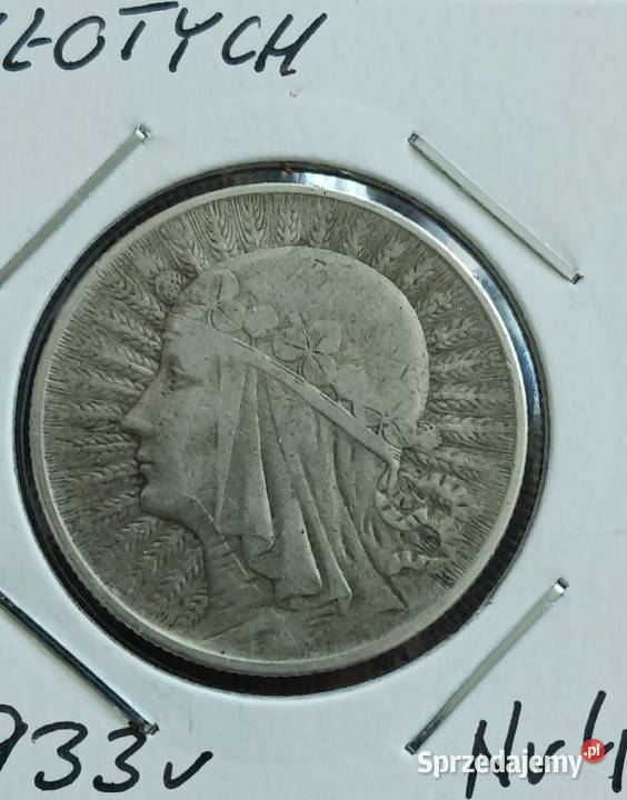 5 Głowa kobiety 1933 r 4 Konin