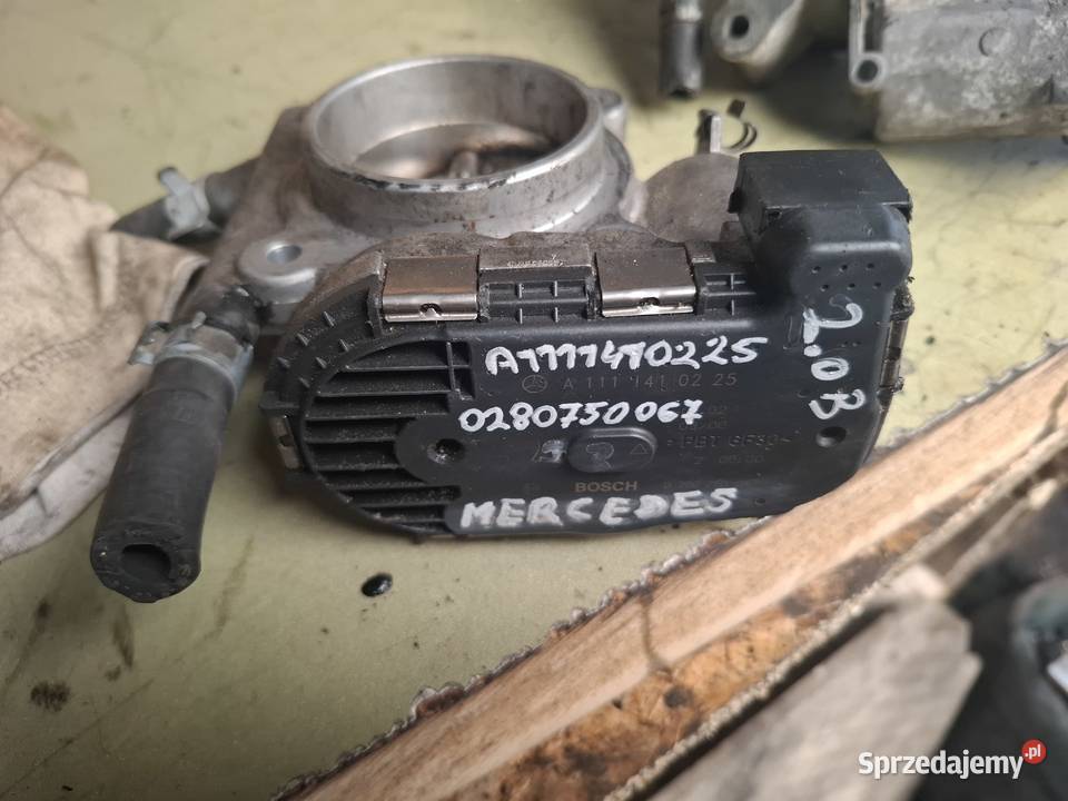 MERCEDES W 203 18 20 przepustnica A1111410225 osobowe świętokrzyskie Kielce sprzedam